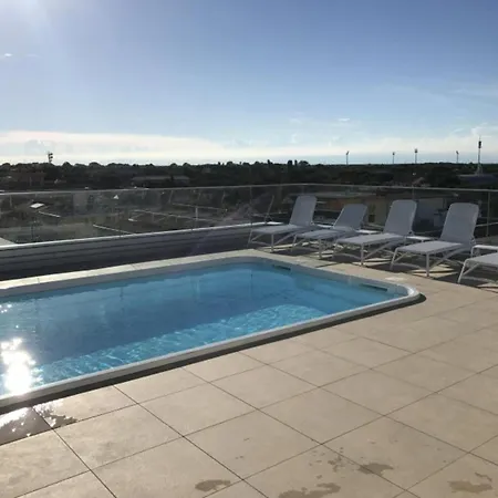 Comfortable Featuring A Rooftop Pool * Bibione